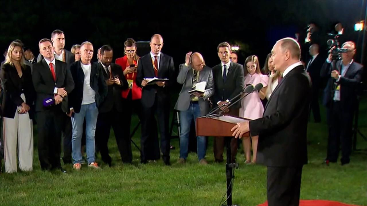 Свет в конце тоннеля: Путин уверен в прогрессе по украинскому урегулированию