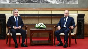 Владимир Путин с Президентом Республики Узбекистан Шавкатом Мирзиёевым, Пекин, 2 сентября 2025 года