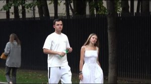 Москва вечером ✨ уличная прогулка и очарование русских красавиц