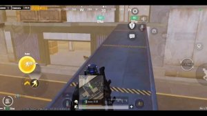 Просто по тихому лутаю радейку в metro royale