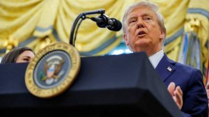 Трамп сообщил об 11 погибших при уничтожении судна из Венесуэлы