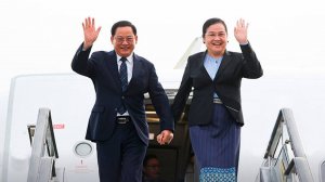 Премьер-министр Лаоса прибыл на ВЭФ-2025 во Владивосток