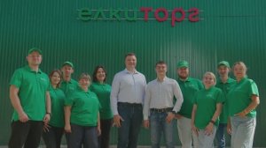 ЕлкиТорг - производитель искусственных елок и хвойного декора