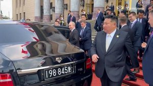 Путин и Ким Чен Ын отправились на переговоры на одном автомобиле