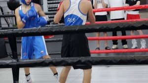 Пора идти в школу 🥊 Научим держать удар, двигаться легко и бить красиво!Первое занятие - бесплатно