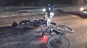 Нетрезвый велосипедист  врезался в подростка на мотоцикле