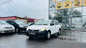 Nissan AD 2009 год