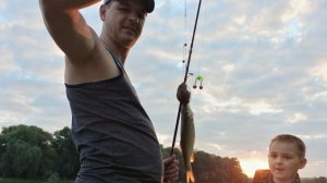 однажды на рыбалке поймали голавля