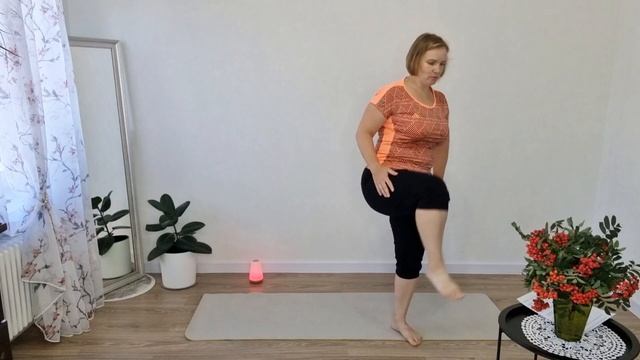 Ежедневная гимнастика для быстрого пробуждения тела / Здоровье суставов / Польза для мозга смотреть онлайн