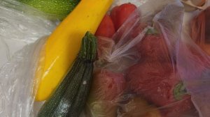 Привезла урожай от мамы