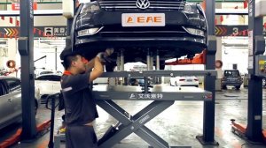 ТТС-Авто. Мобильный электрогидравлический подъемный стол Everlift MS12M