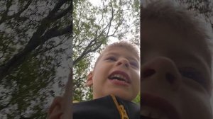 мы нашли монстра в лесу он попытался нас съесть