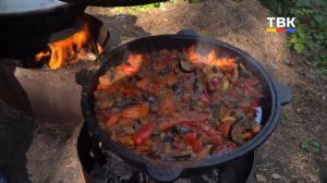 Песни, угощения и теплые слова: люди с ОВЗ встретились на общем празднике в Бердске