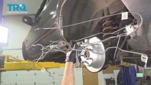 069. Как заменить комплект тормозных магистралей на Jeep WJ (1999 - 2004)