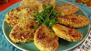 Когда картошка подружилась с сыром. КАРТОФЕЛЬНЫЕ КОТЛЕТЫ С СЫРОМ И ЗЕЛЕНЬЮ