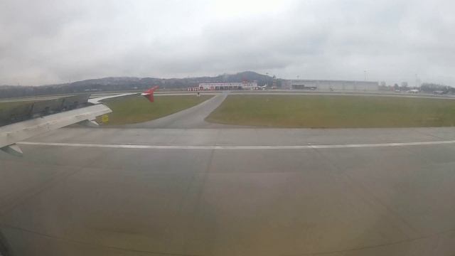 Посадка в зимнем и хмуром Сочи