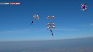 Выиграли чемпионат России по парашютному спорту