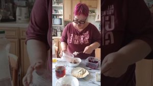 Салат хочу с курицей и сыром. Есть рецепты?