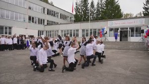 Праздничная линейка 1 сентября 13:00-13:30 9-е и 10 –е классы МБОУ СОШ № 5