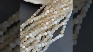 Перламутр бело-бежевый с ярким сиянием фри-форм малые монетки плоские 5,6-5,9 мм