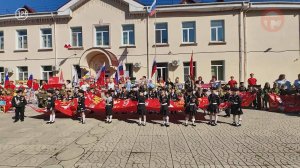 🇷🇺 В Уссурийске создали 50-метровое «Лоскутное знамя Великой Победы»