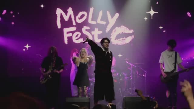 Molly Fest смотреть онлайн