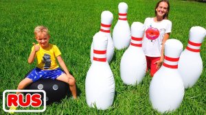 Влад и Ники играют на свежем воздухе на улице! Веселое видео для детей!
