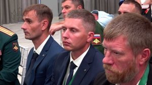 Встретился с финалистами проекта «Герои Кубани»