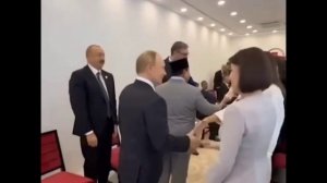 На Параде в Пекине Владимир Путин и Ильхам Алиев встретились