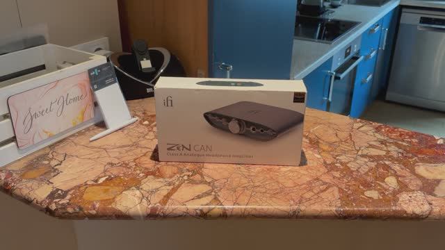 iFi Audio Zen Can 3 unpacking
