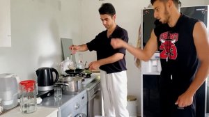 Biz blinchik bishirdik! Мы готовим блинчики!
