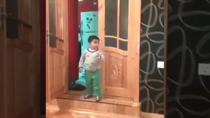 Голодный Азербайджанский мальчик.