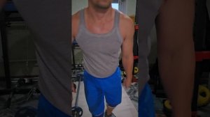 Присед,штанга на спине