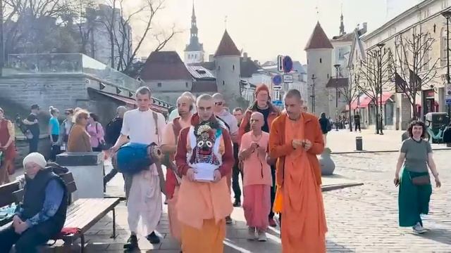 ХАРИНАМА - Команда - Харинама Мандир. Лидер - Е.С. Ананда Вардхана Свами (Таллин)