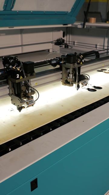 Лазерный станок с двумя головами | Cutter ML #чпу #чпутехнологии #diy #cutter #cnctechnology смотреть онлайн