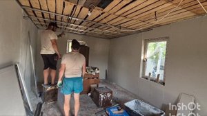 Ремонт дома своими руками/Монтаж потолка /Жизнь в Крыму