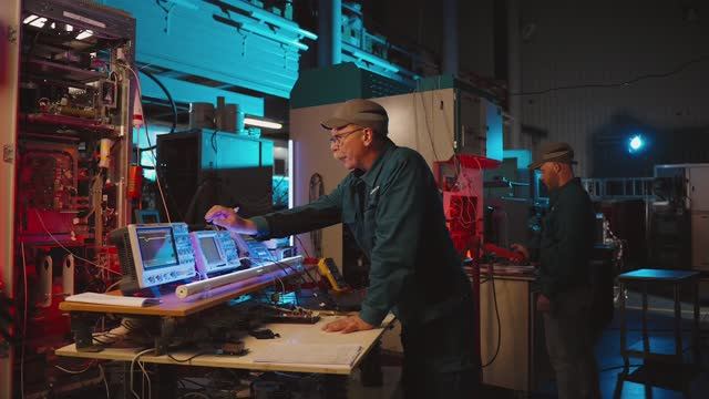 Съёмка производственных комплексов и компаний смотреть онлайн