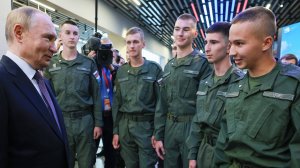 Владимир Путин побеседовал с курсантами Центра военно-спортивной подготовки, 4 сентября 2025 года