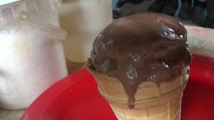 МУКБАНГ  Мы рождены ,чтоб сказку сделать былью.  Я не певица.    ПОДПИШИСЬ