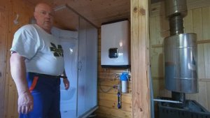 Горячая и холодная вода в бане, подключение душевой кабины, летний водопровод на даче.