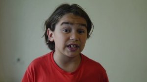 Привет, я - Феликс Ахмедов. Актёр кино и блогер. Визитку записал в киноэкспедиции, как смогу перепиш