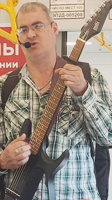 Гори звездой на всём пути, Но помни знать не лишне, Каким пришёл, таким уйти Нам велено всевышним. смотреть онлайн