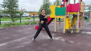 Силовой Баланс с гантелями по 1 кг (можно взять бутылки с водой)