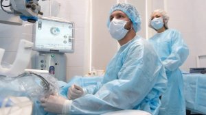 Своими глазами: самарские офтальмологи проводят уникальные операции на роговице