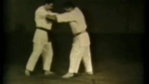 Де аши бараи