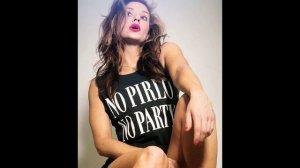 Аннелиз ван дер Пол ( Anneliese Louise van der Pol )