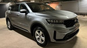 Kia Sorento; 2.5 AT; 2021; Серый