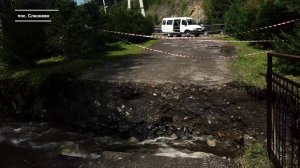 ЛИВЕНЬ ОТРЕЗАЛ ЦЕЛУЮ УЛИЦУ ОТ МИРА