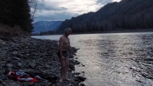 Тюнгур. Ноябрь. Катунь. Миг уходящей осени.