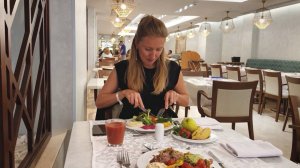 Чем кормят туристов в Египте в отеле 5* - Hilton Hurghada Plaza